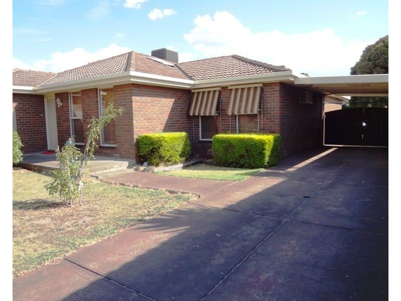 5 Severn Street, Epping VIC 3076