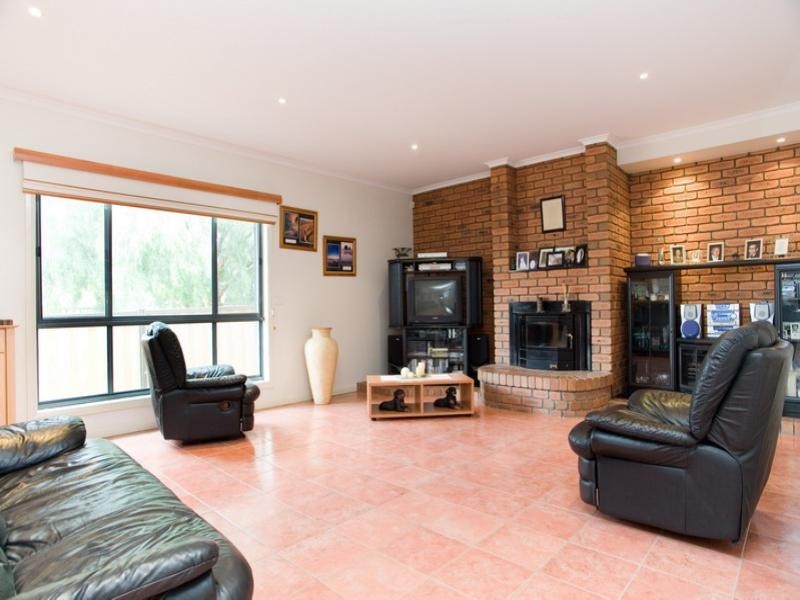 5 Jaguar Court, Epping VIC 3076