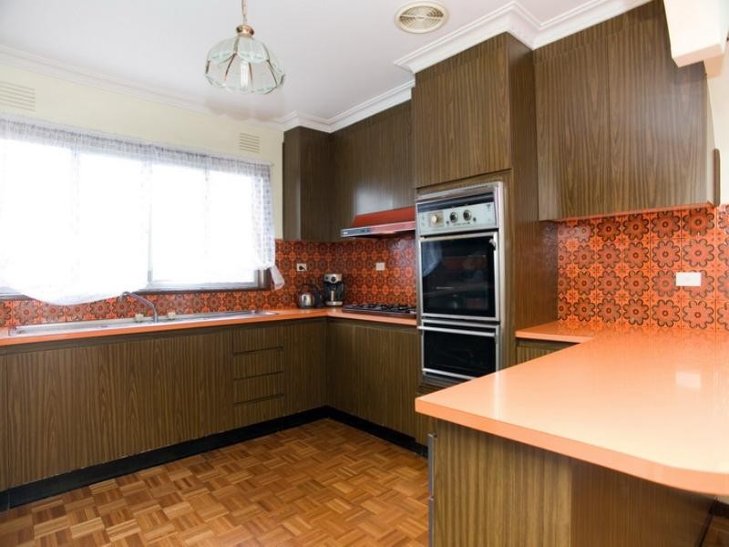 34 Banksia Avenue, Thomastown VIC 3074