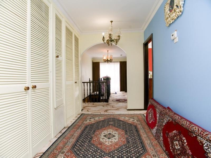 34 Banksia Avenue, Thomastown VIC 3074