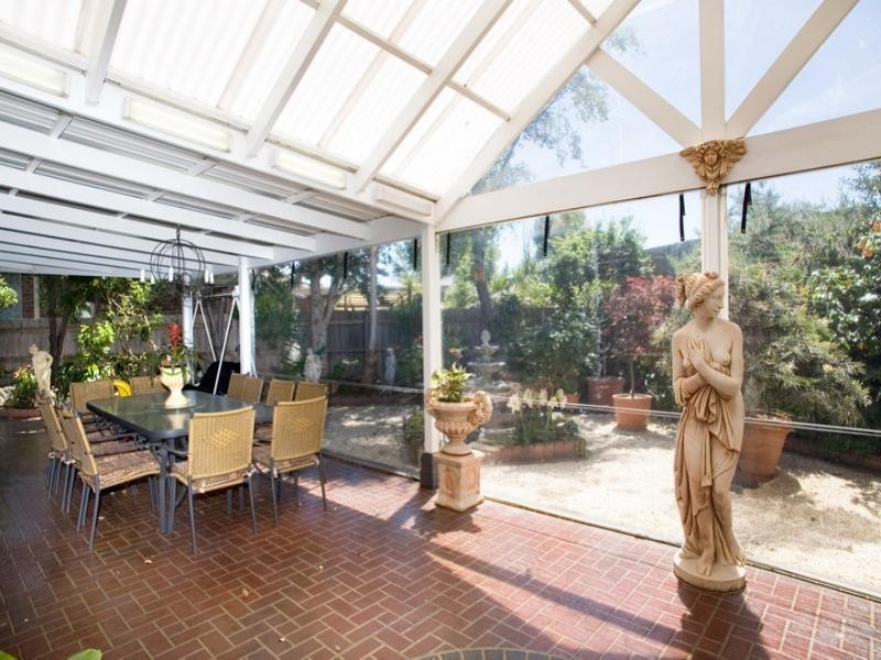 5 Bamboo Court, Mill Park VIC 3082