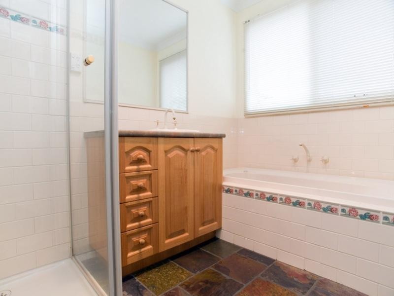 4 Angus Way, Doreen VIC 3754