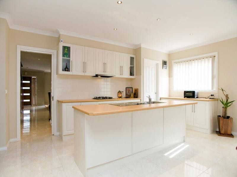 21 Chocolate Lilly, Epping VIC 3076