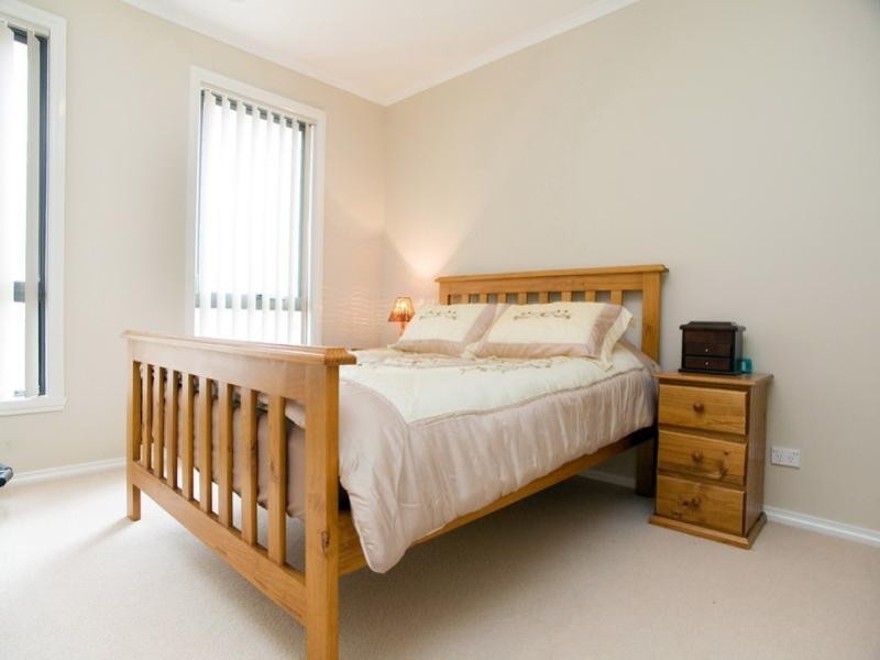 21 Chocolate Lilly, Epping VIC 3076