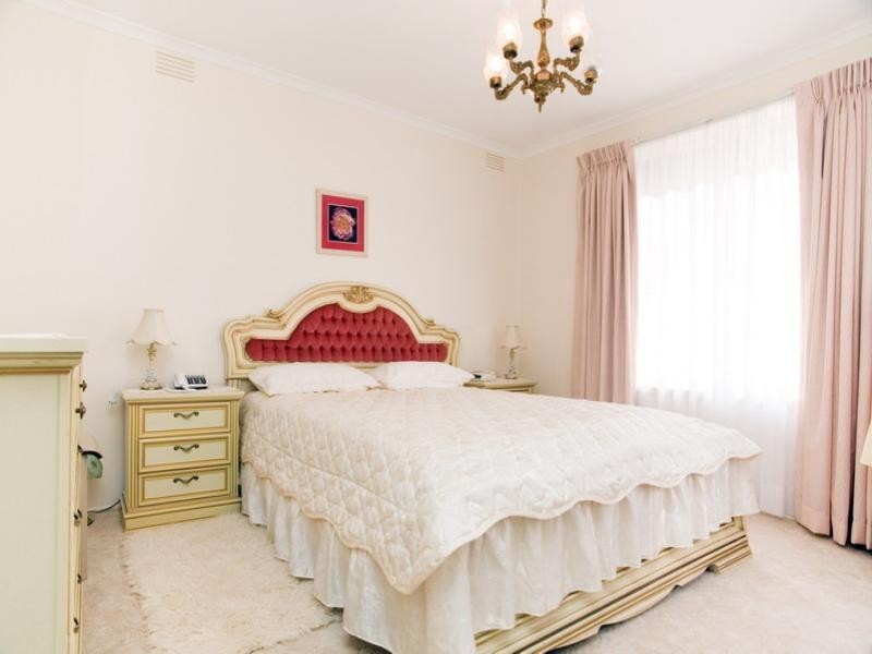 45 Cumberland Crescent, Thomastown VIC 3074