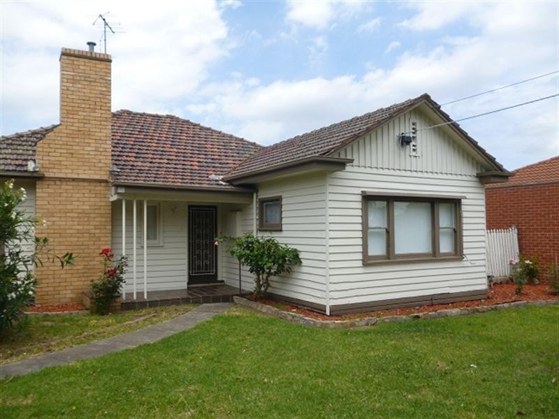 2 Howard Street, Epping VIC 3076