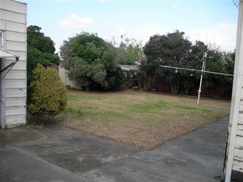 2 Howard Street, Epping VIC 3076