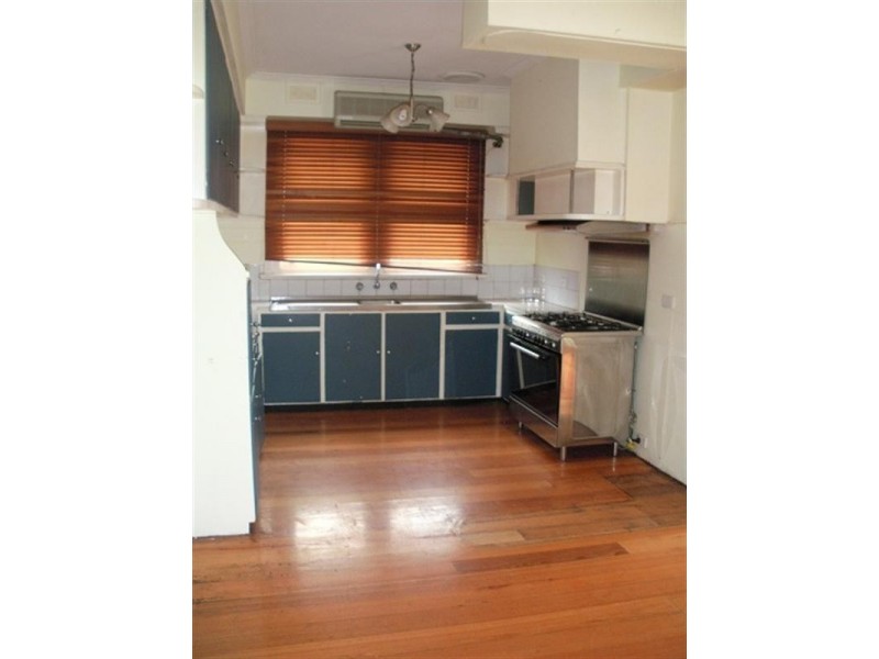 2 Howard Street, Epping VIC 3076