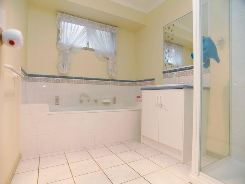 13 Healey Drive, Epping VIC 3076