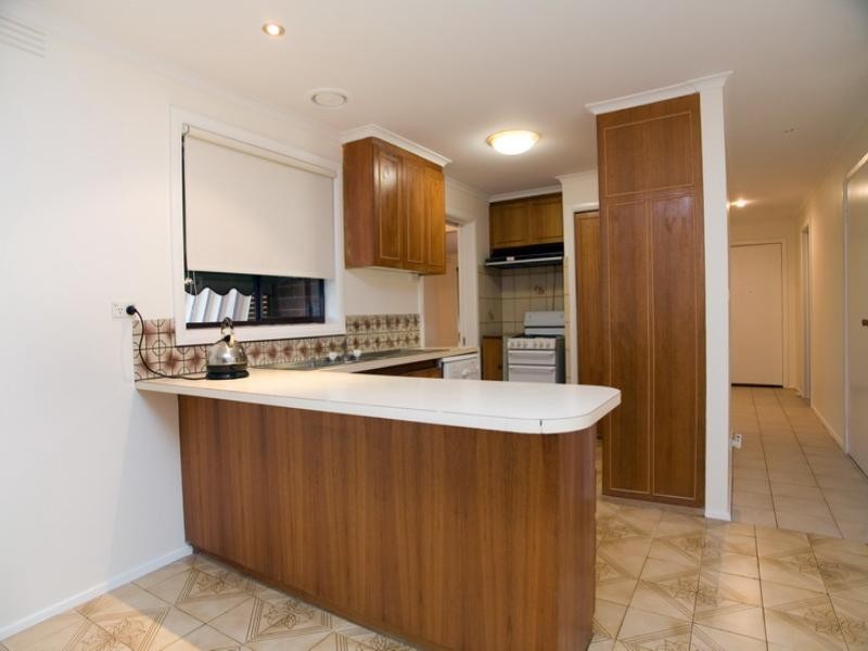 27 Moira Avenue, Reservoir VIC 3073