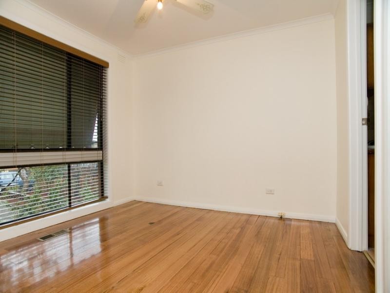 27 Moira Avenue, Reservoir VIC 3073