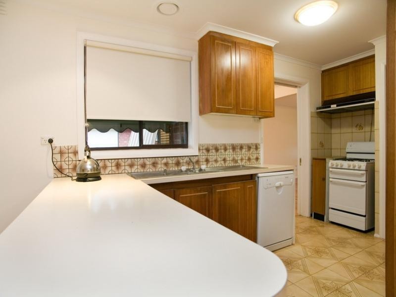 27 Moira Avenue, Reservoir VIC 3073