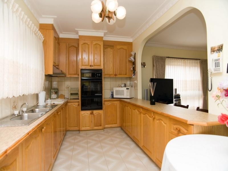 5 Ostia Court, Thomastown VIC 3074