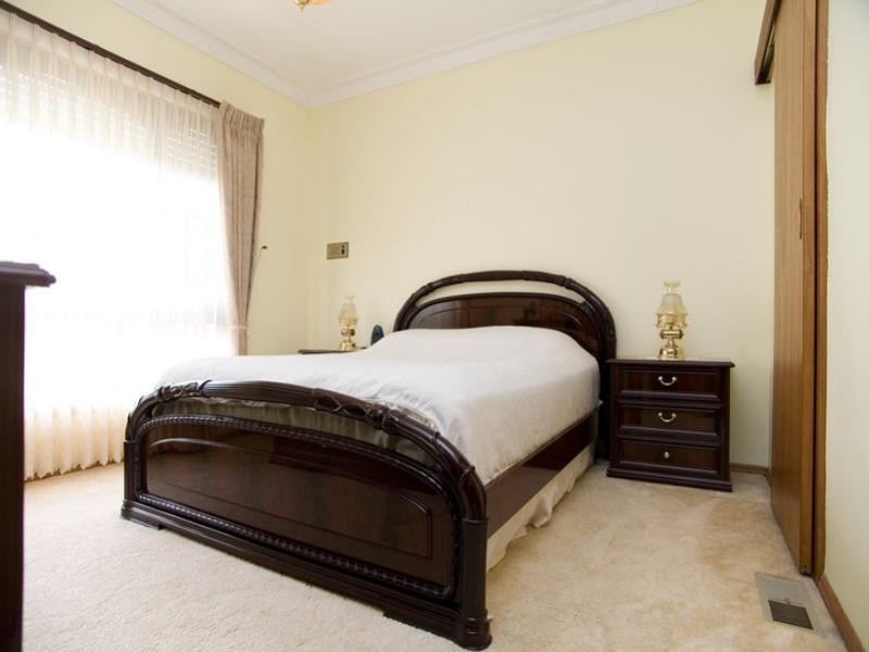 5 Ostia Court, Thomastown VIC 3074
