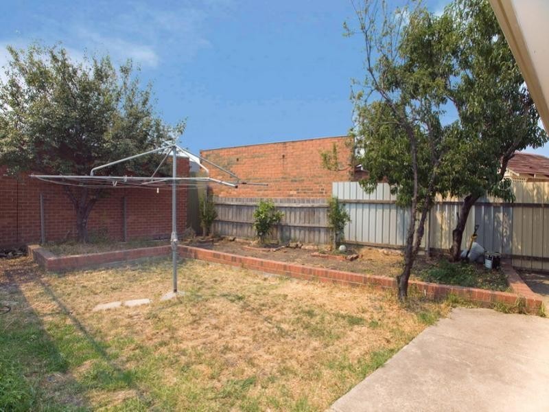 12 Leilani Grove, Thomastown VIC 3074