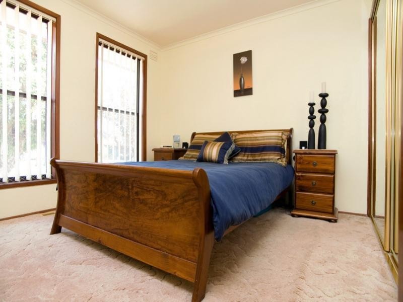 10 Natalie Court, Thomastown VIC 3074