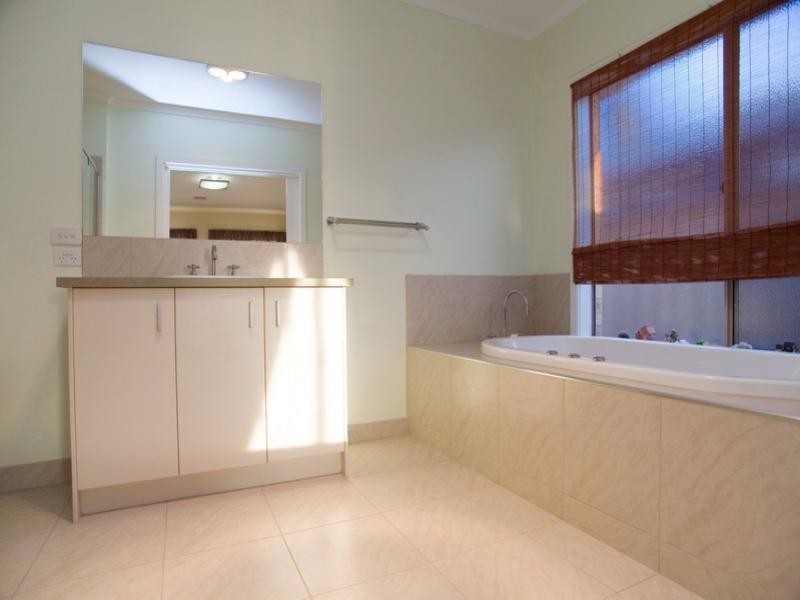 26 Gatestone Road, Epping VIC 3076