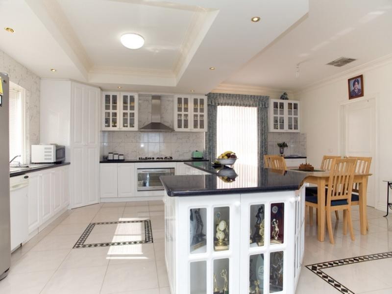 1 Alexis Close, South Morang VIC 3752