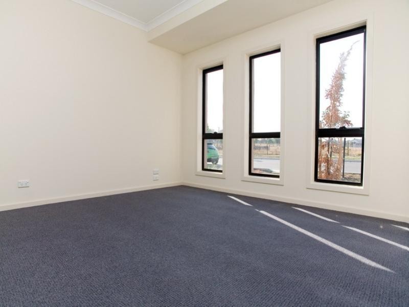 14 Creeds Farm Lane, Epping VIC 3076