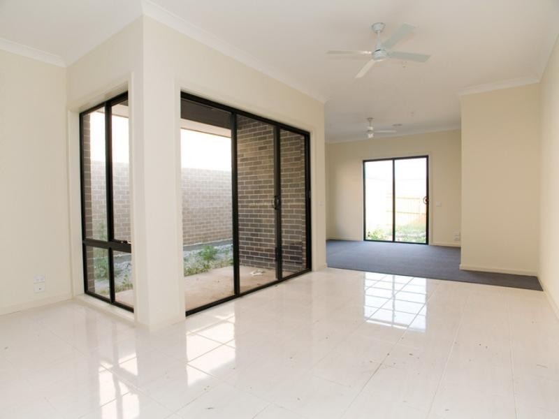 14 Creeds Farm Lane, Epping VIC 3076