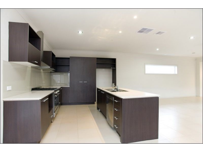 120 Redding Rise, Epping VIC 3076