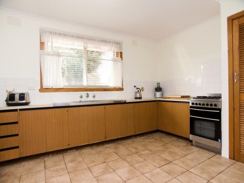 56 Oxford Drive, Thomastown VIC 3074