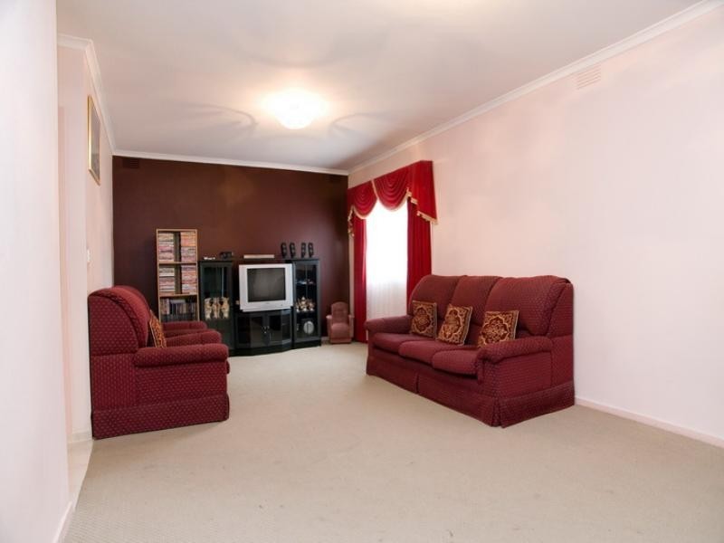 2 Strathford Street, Epping VIC 3076