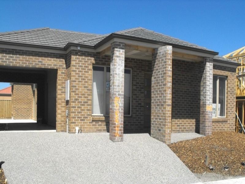 Lot 2403 Runecrest Terrace, Epping VIC 3076
