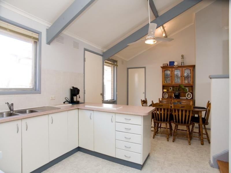 9 Lee Street, Craigieburn VIC 3064