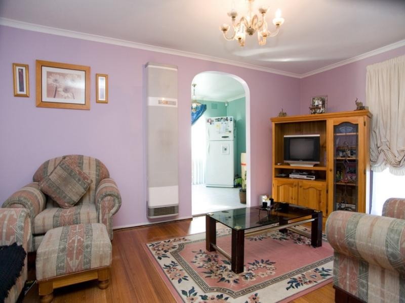 8 Kimberley Street, Lalor VIC 3075