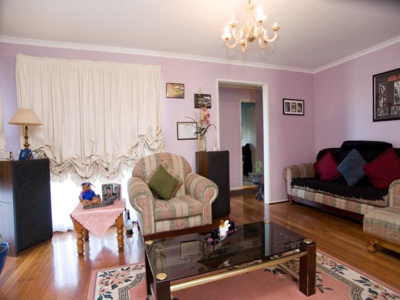 8 Kimberley Street, Lalor VIC 3075