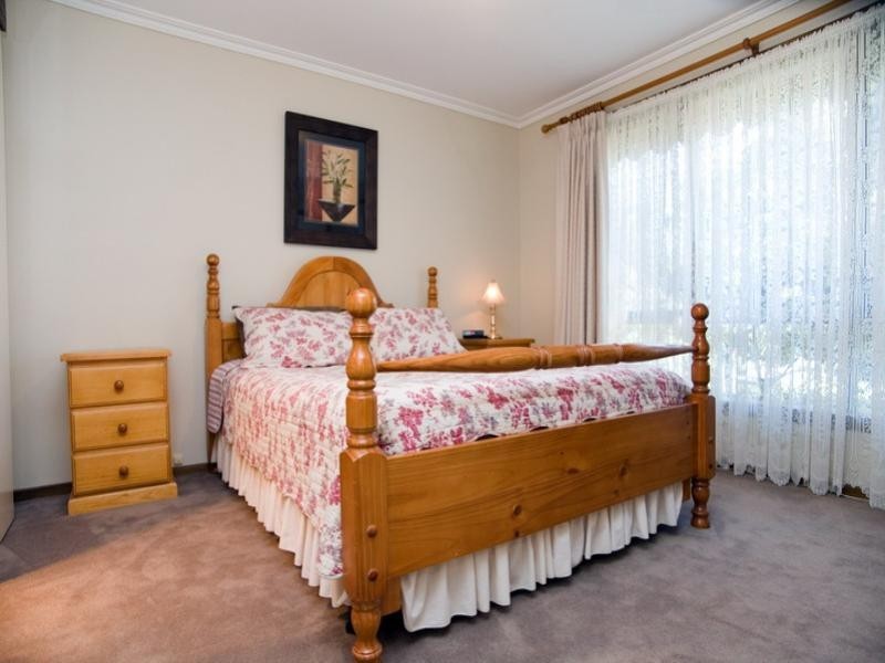 6 Mentor Court, Epping VIC 3076