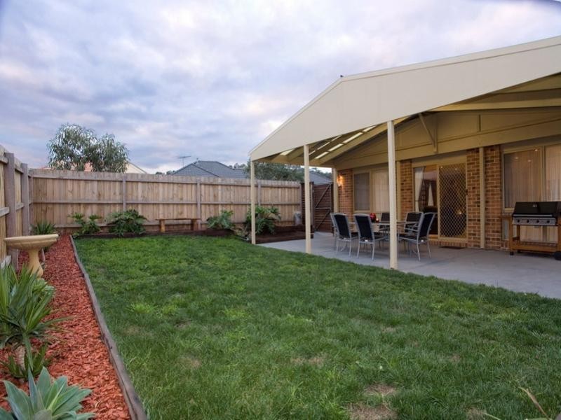 16 Toulouse Road, South Morang VIC 3752