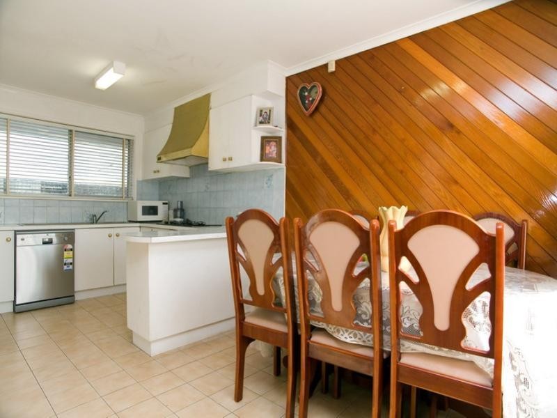 41 Regal Avenue, Thomastown VIC 3074