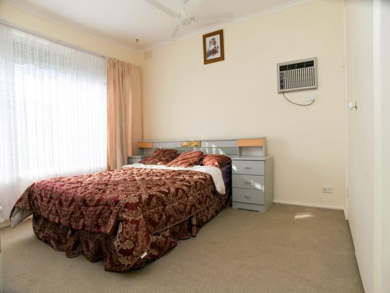 41 Regal Avenue, Thomastown VIC 3074