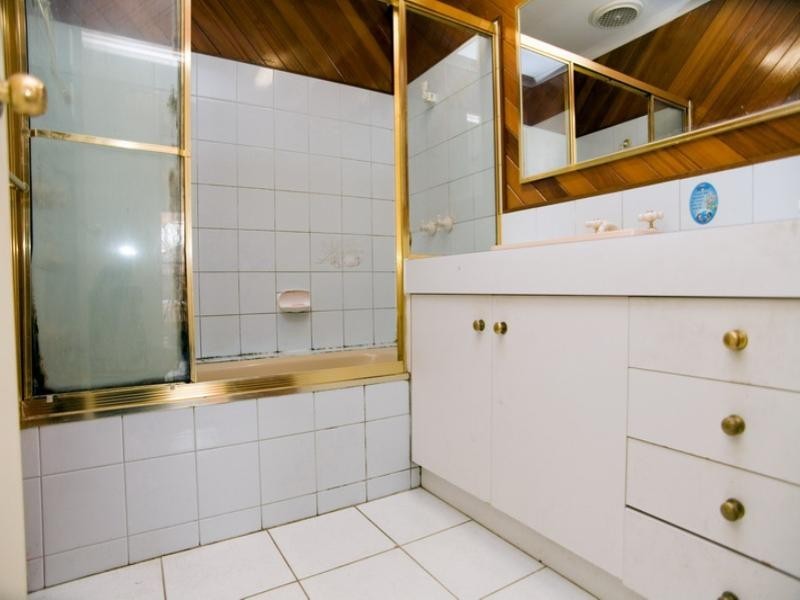 41 Regal Avenue, Thomastown VIC 3074