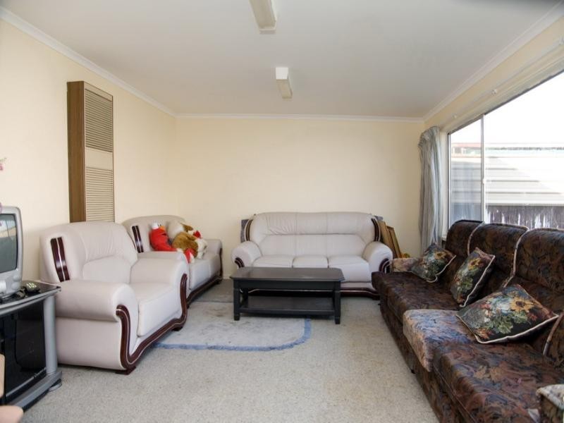 41 Regal Avenue, Thomastown VIC 3074