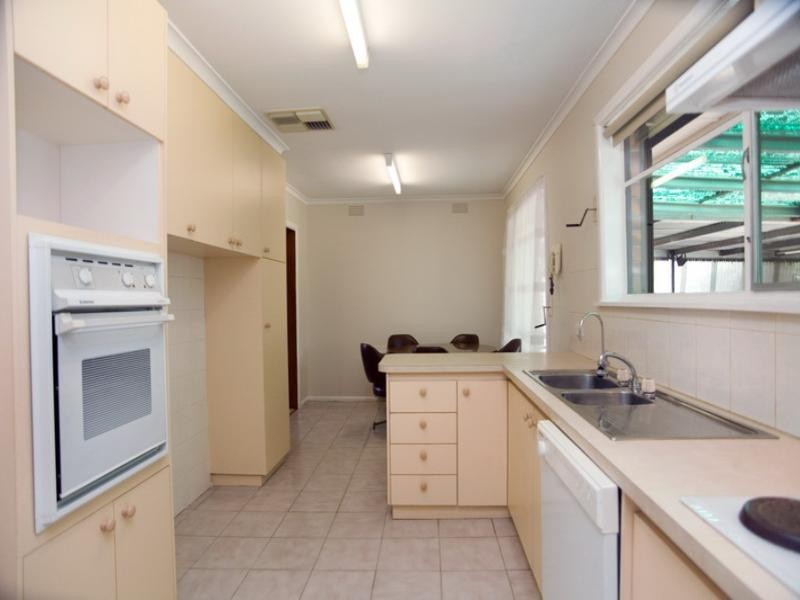 19 Lloyd Avenue, Epping VIC 3076