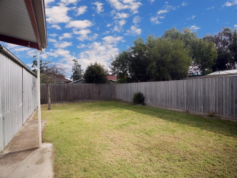 19 Lloyd Avenue, Epping VIC 3076