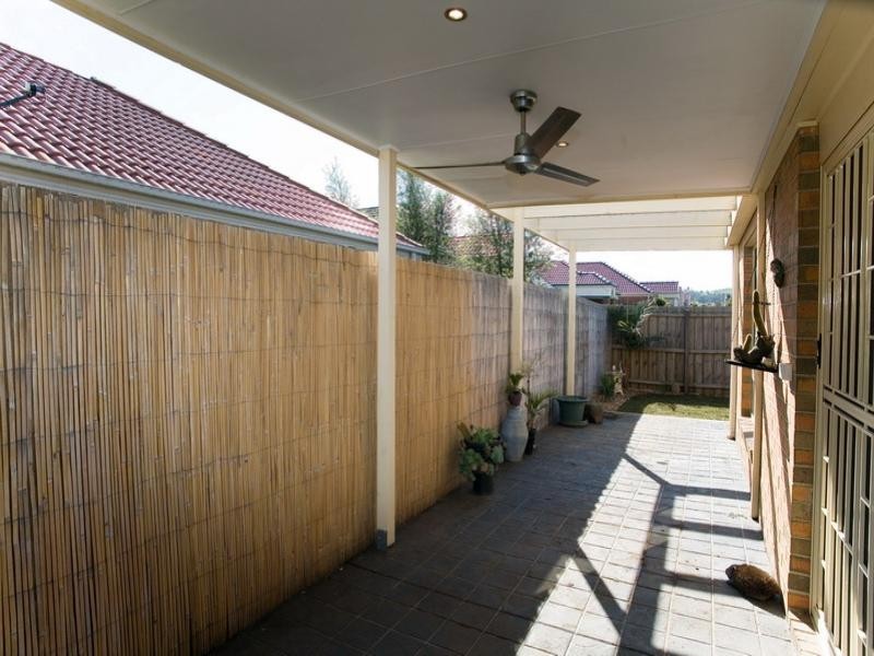 2 Parkside Views, South Morang VIC 3752
