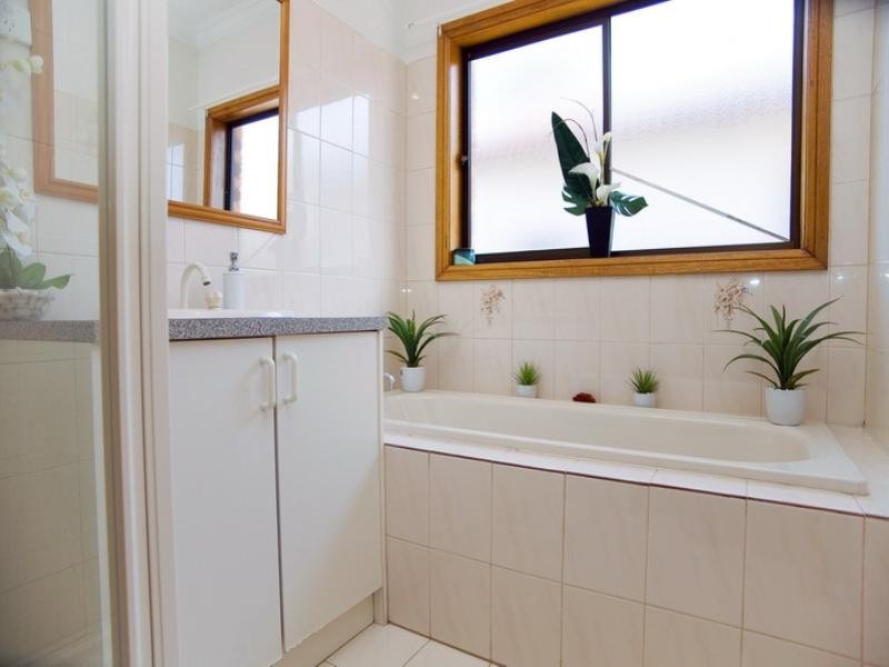 1/1A Main Street, Thomastown VIC 3074