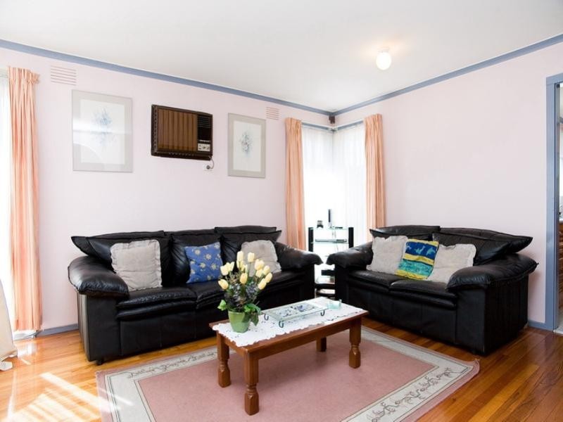 10 Cambridge Court, Thomastown VIC 3074