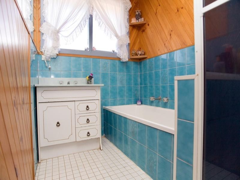 10 Cambridge Court, Thomastown VIC 3074