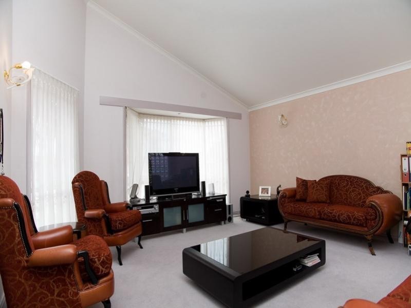 16 Portsmouth Place, Epping VIC 3076