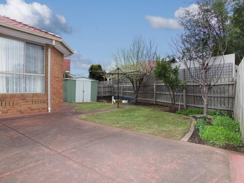 16 Portsmouth Place, Epping VIC 3076