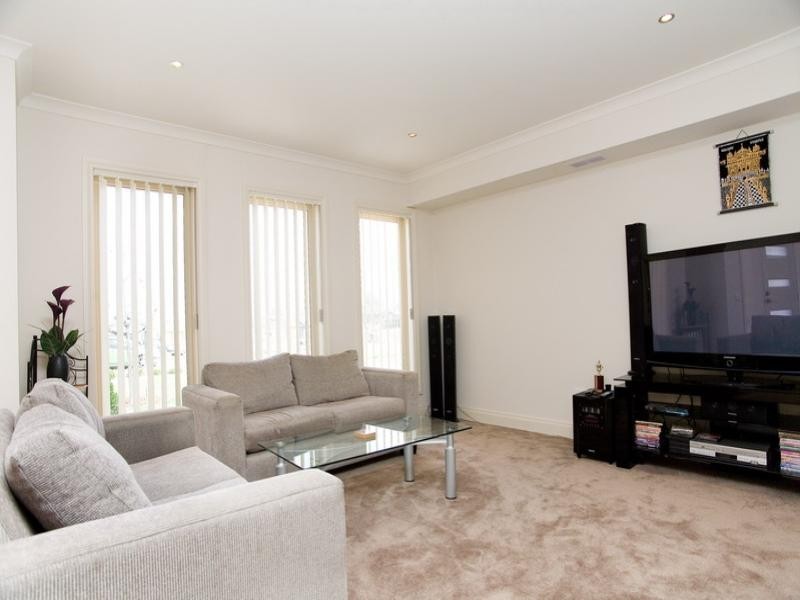 25 Chocolate Lily, Epping VIC 3076