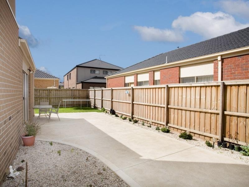 25 Chocolate Lily, Epping VIC 3076