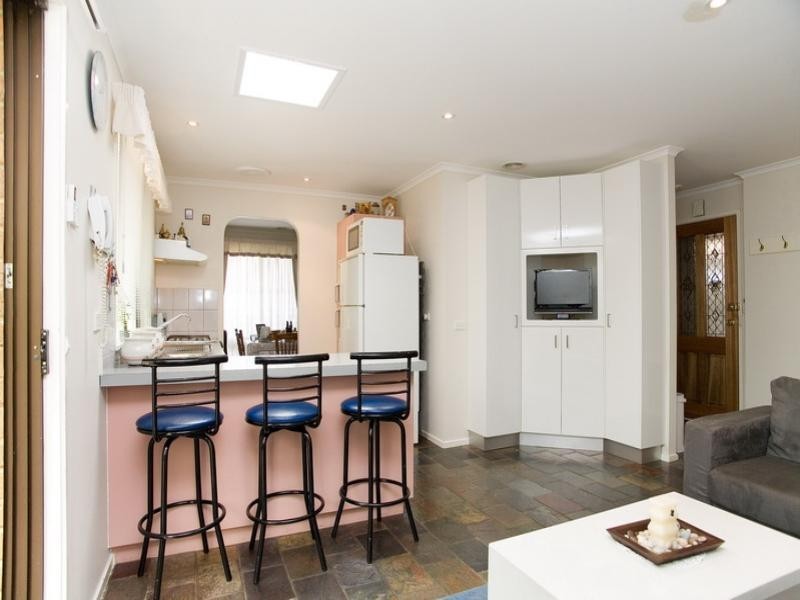 87 Prince of Wales Avenue, Mill Park VIC 3082