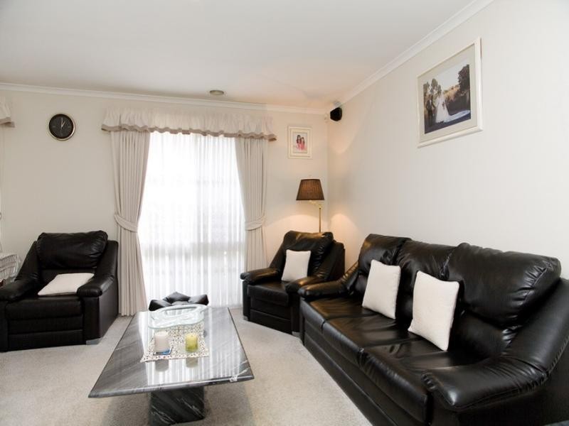 87 Prince of Wales Avenue, Mill Park VIC 3082