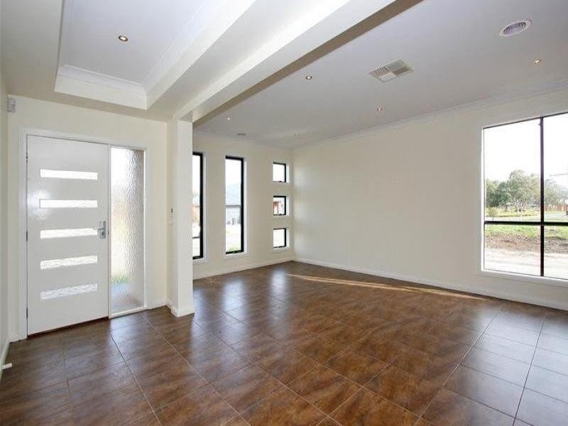 109 Vincent Drive, South Morang VIC 3752